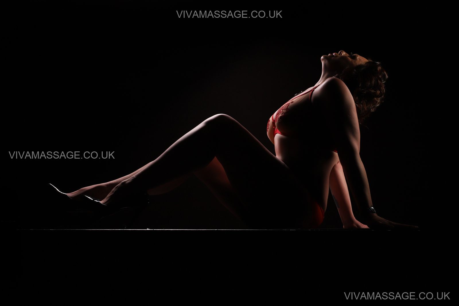 Photo 9 of MissbehavingMilf