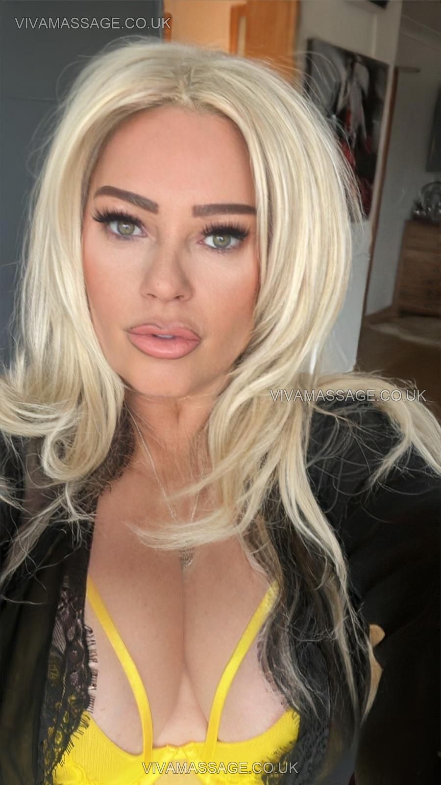 Photo 7 of roxyjoxxx