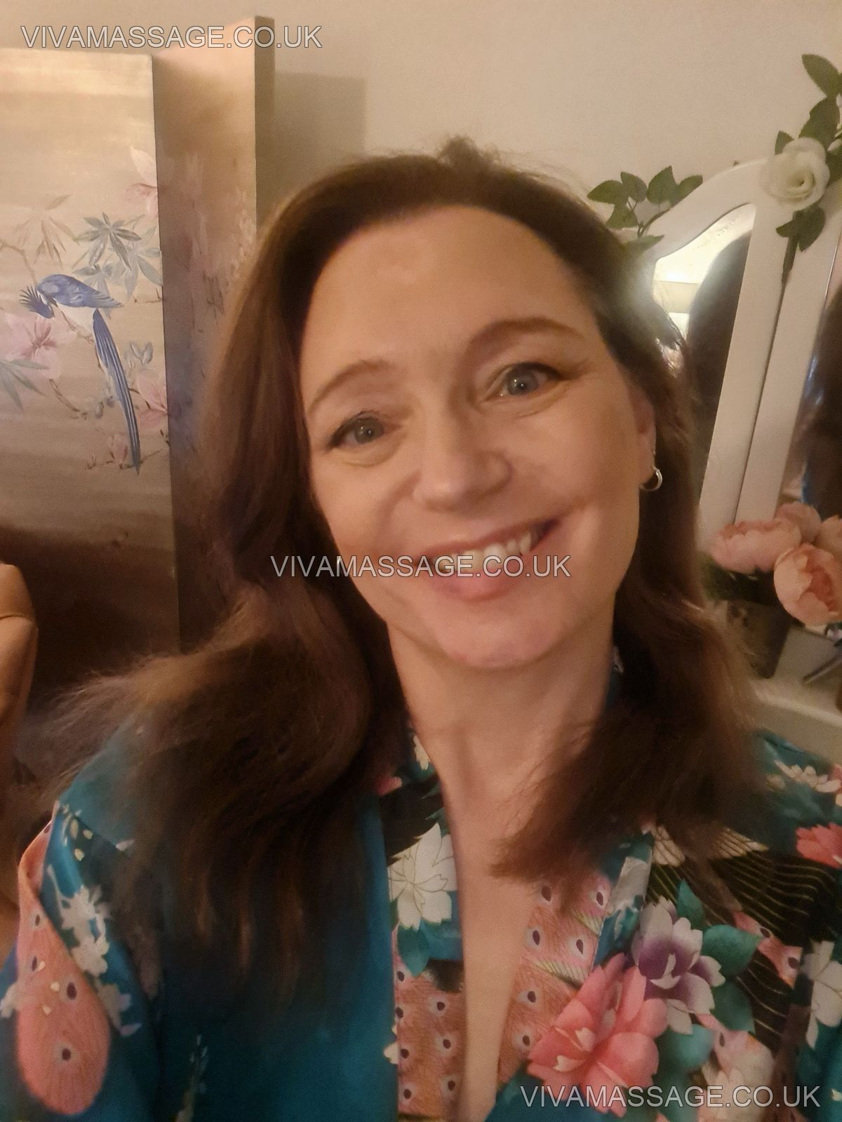 Photo 1 of Kim-American-MILF