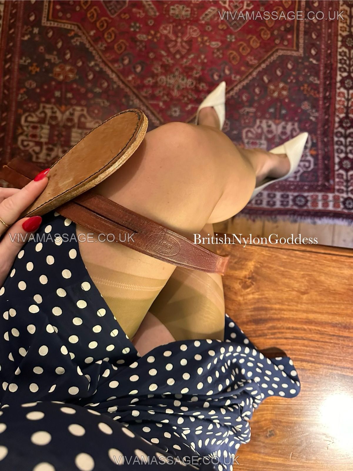 Photo 4 of BritishNylonGoddess