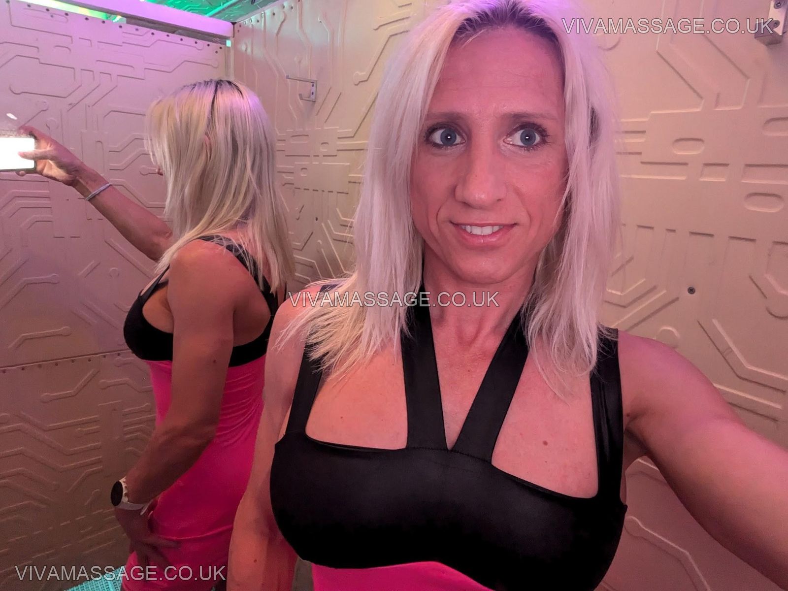 Photo 4 of KatieFox