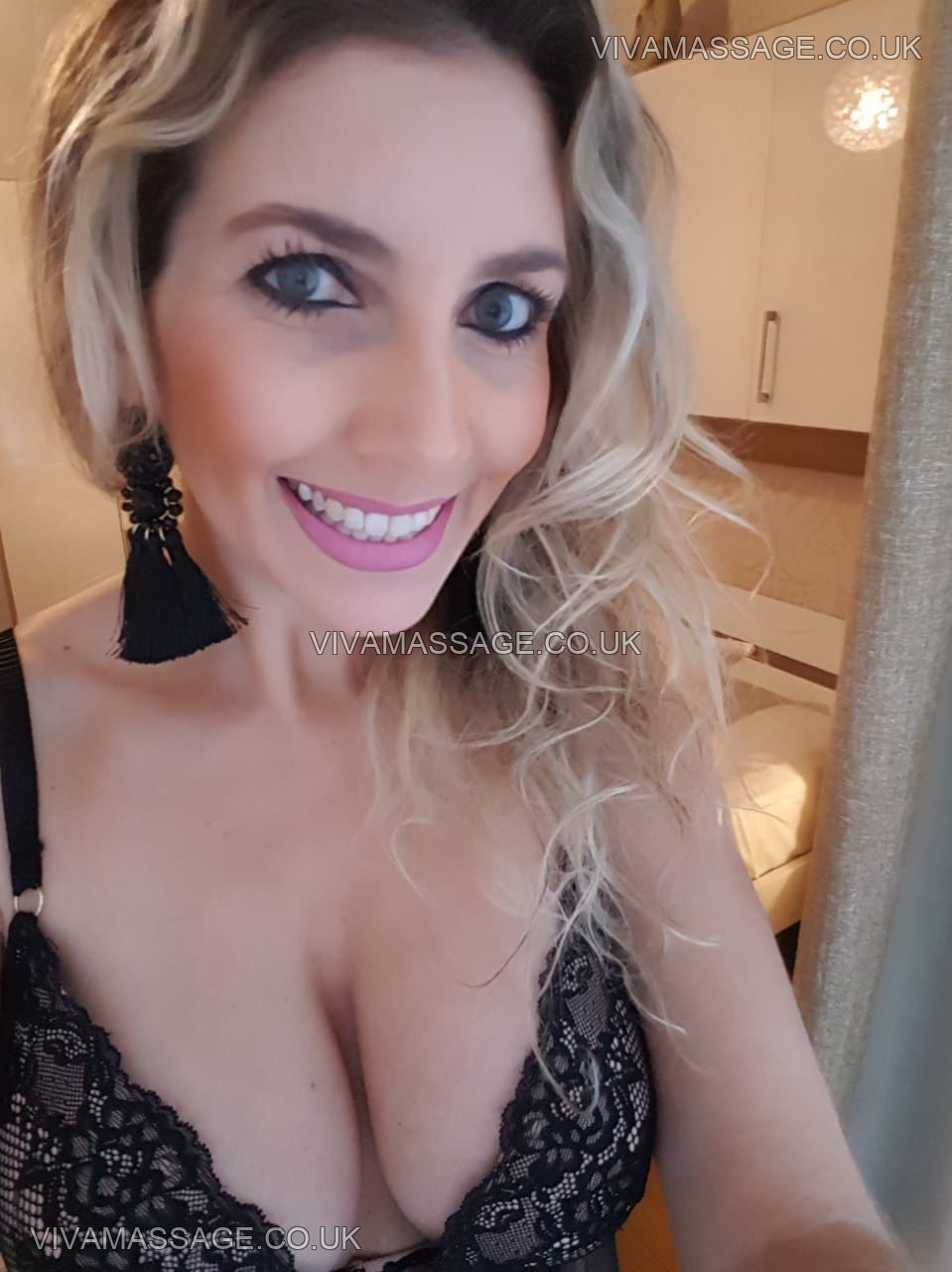Photo 7 of  Stunning_blondie 