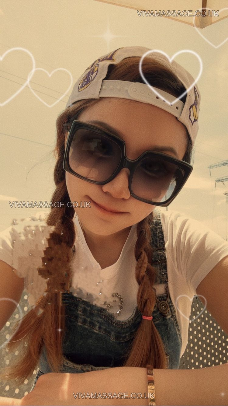 Photo 3 of Party Lili