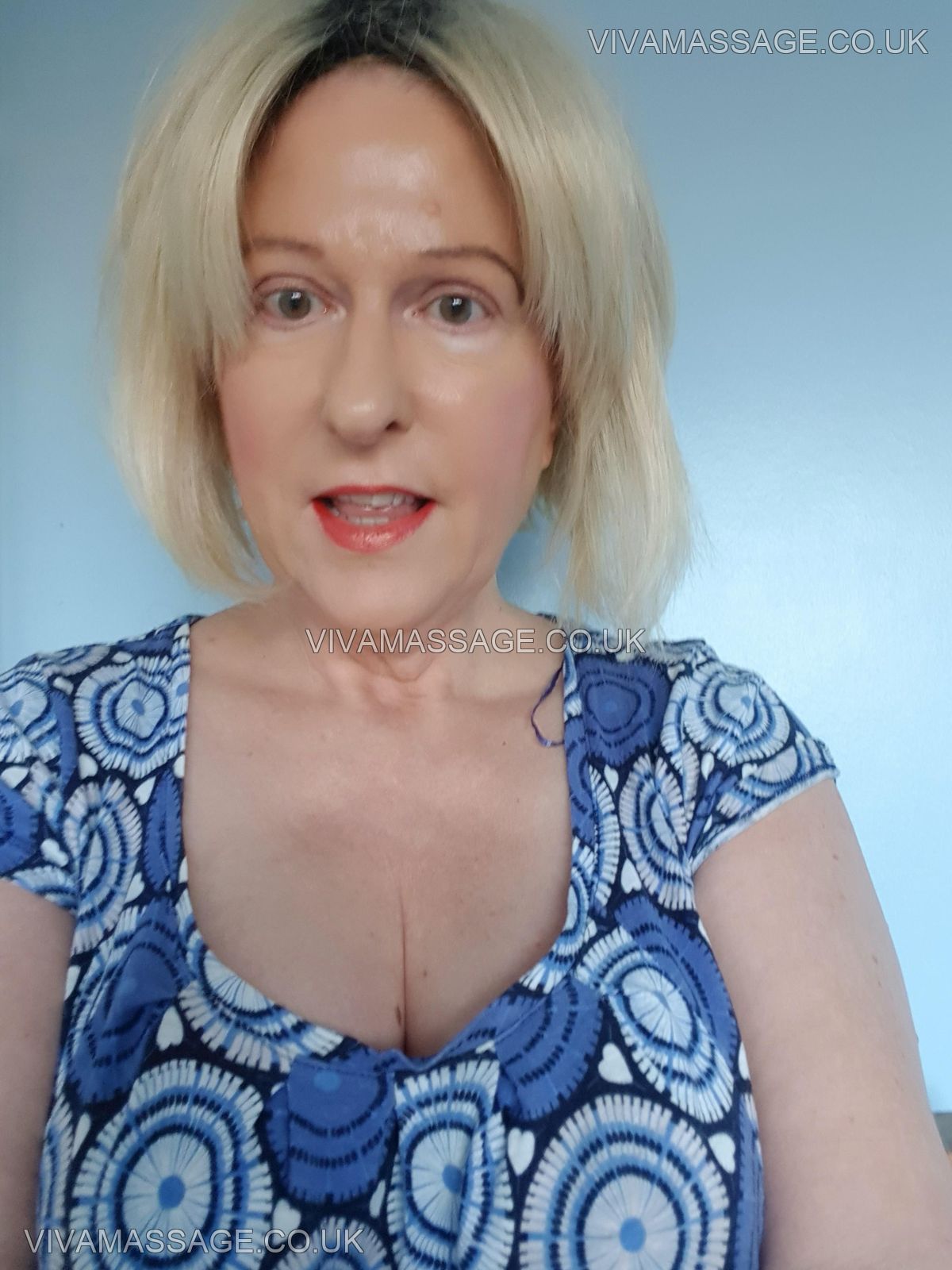 Photo 5 of LAURA LUSH