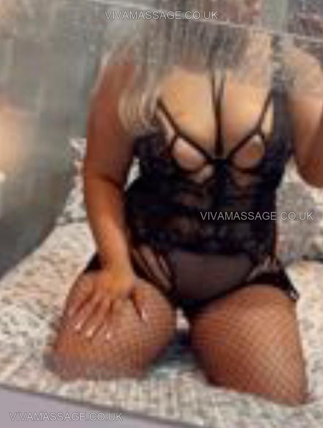 Photo 4 of English Tayla  Brook