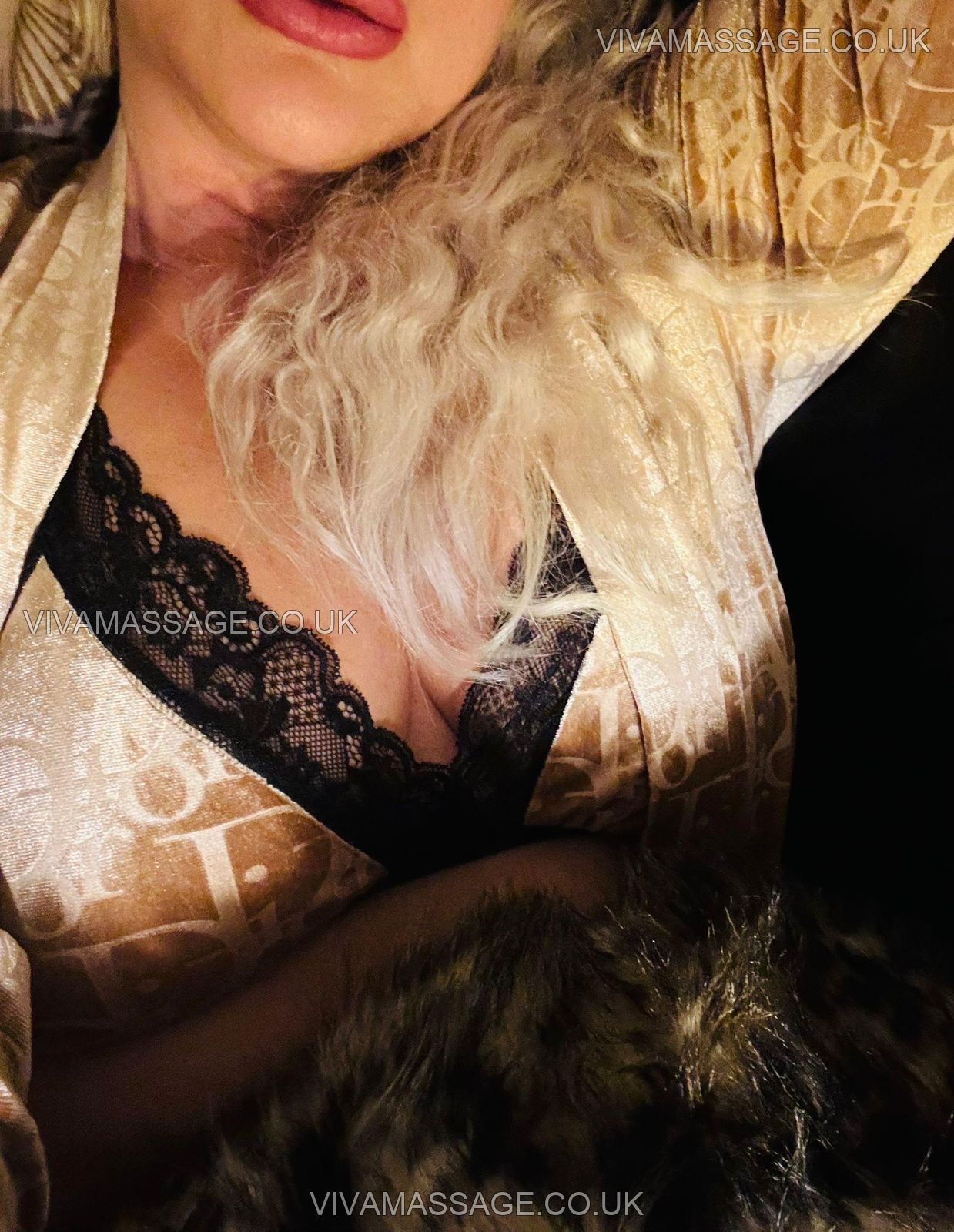 Photo 2 of Seductive Tease