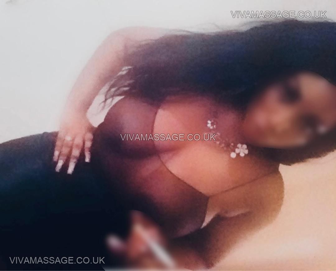 Photo 4 of XXXBOOTYBOUNCYXXX
