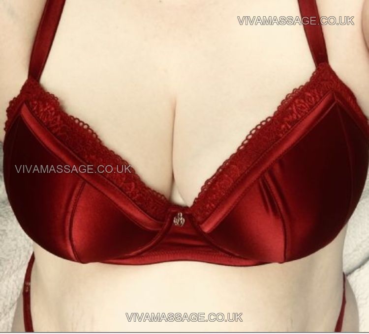 Photo 2 of Hot Milf Clare BBW