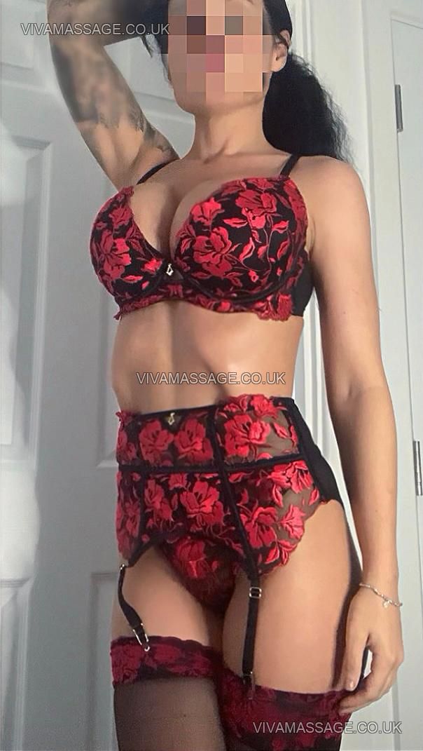 Photo 3 of Daisy_dreams 