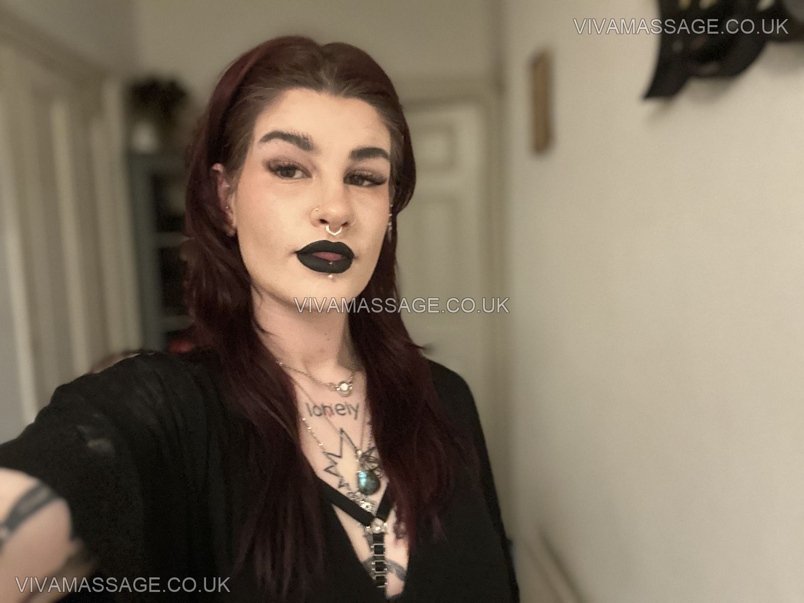 Photo 1 of lunatheslut