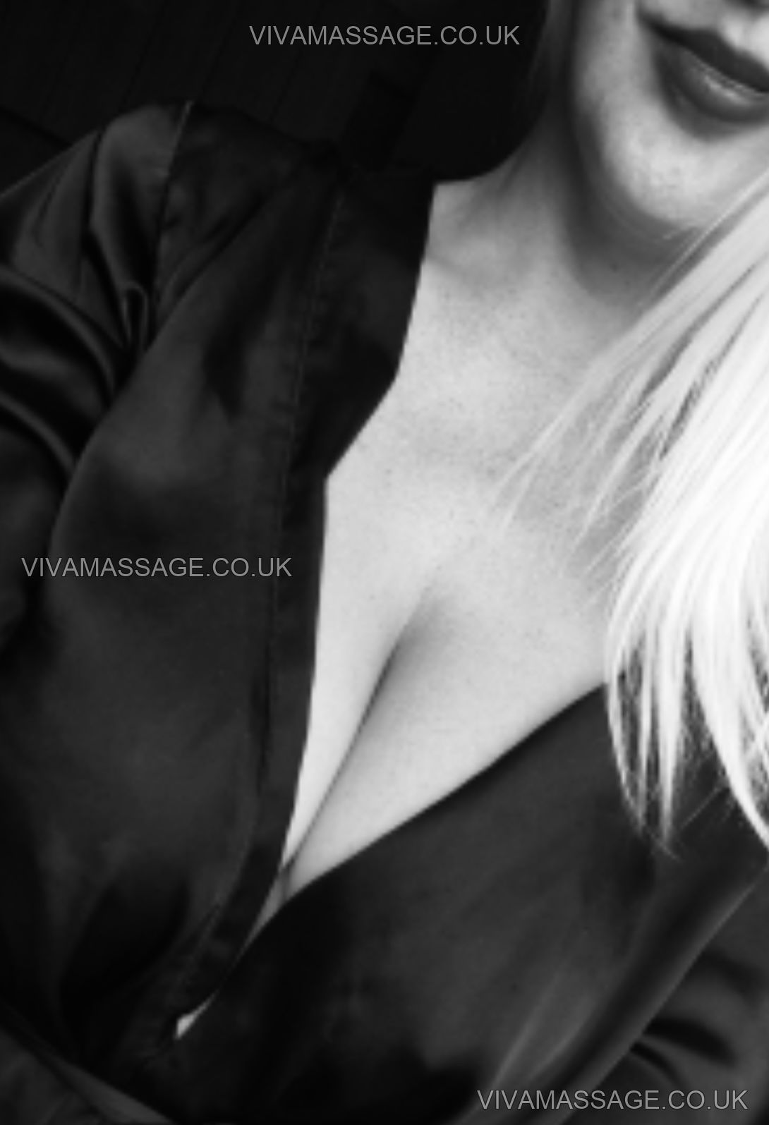 Photo 1 of Xcurvykate x