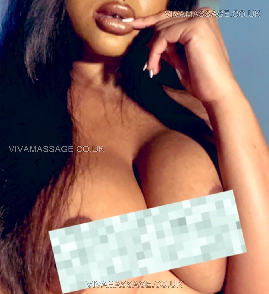 Photo 7 of MissCapriceKhala