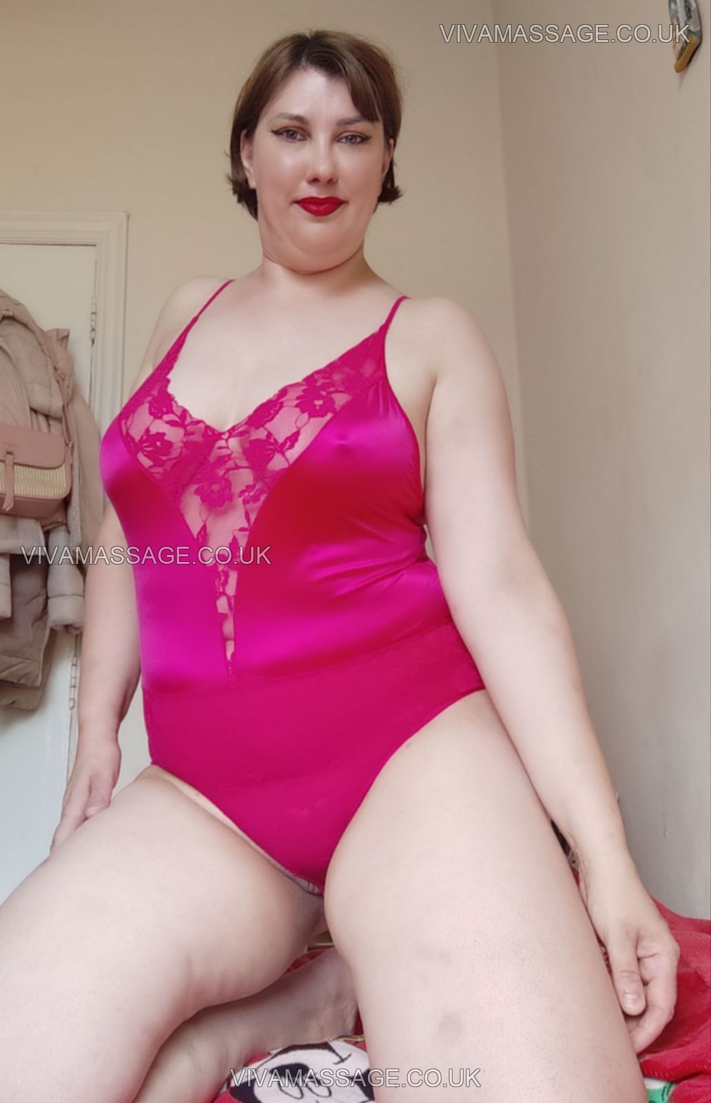 Photo 2 of Sexy BigBoobs Anne