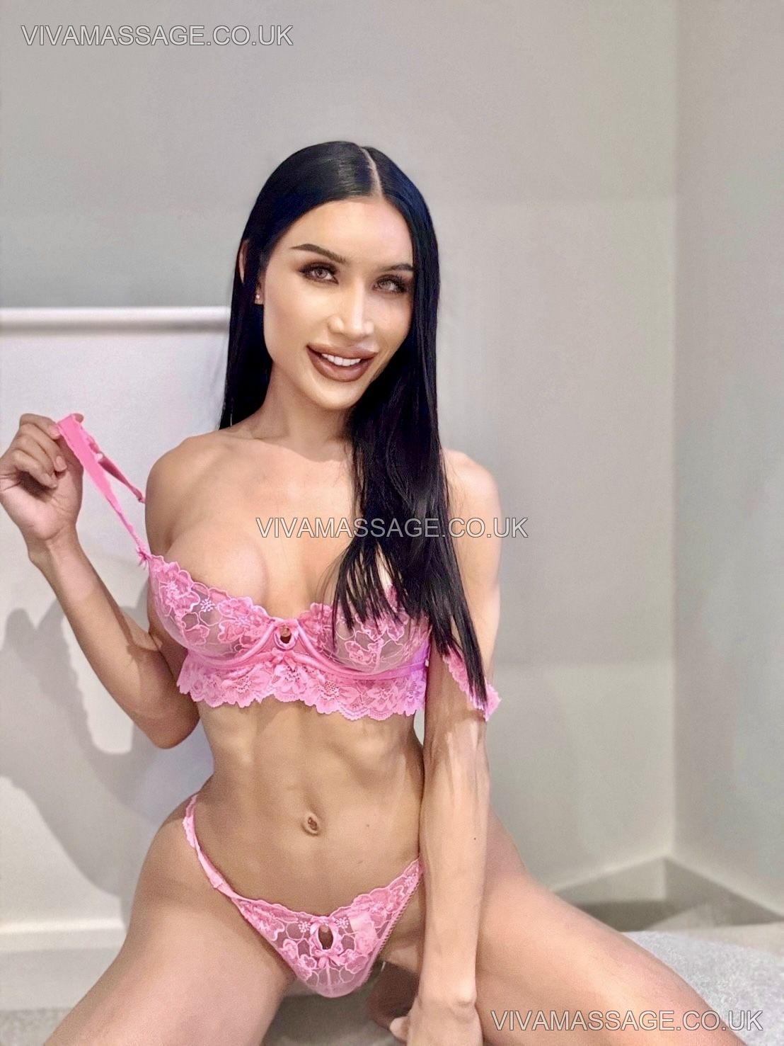 Photo 2 of Sexy Rita Thai