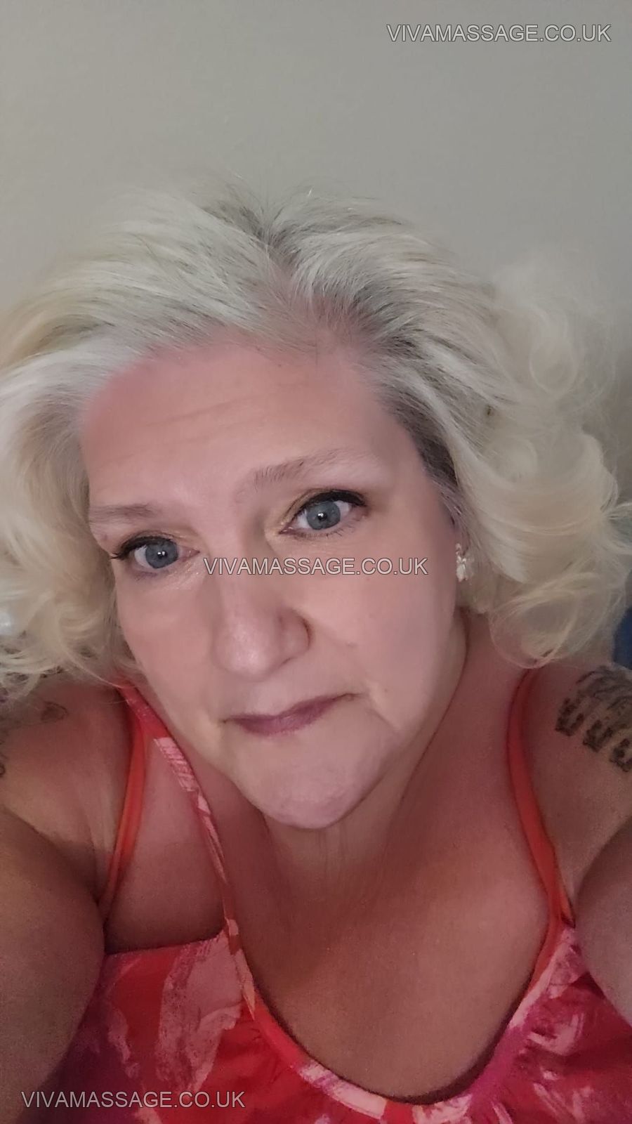 Photo 2 of lauren48gg
