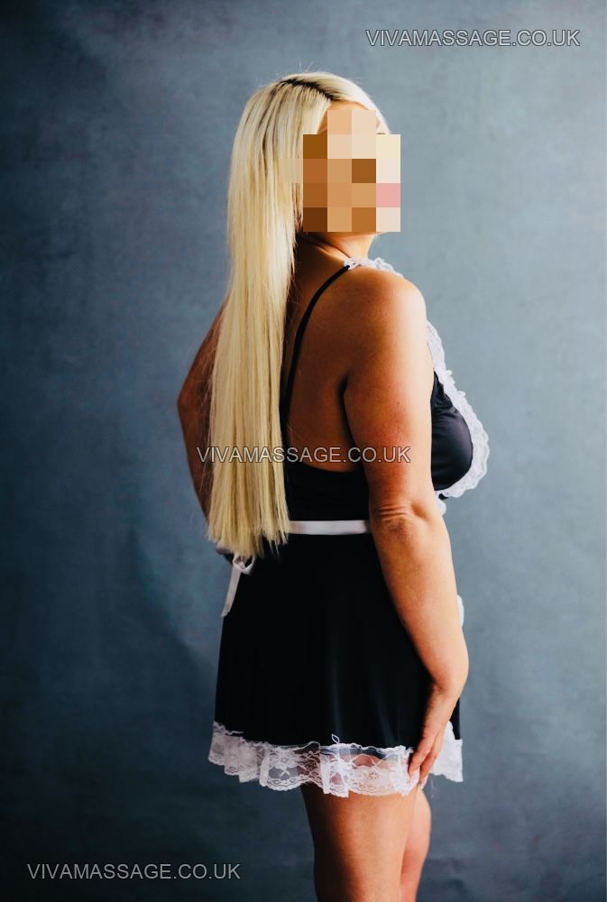 Photo 9 of WelshBustyBlonde