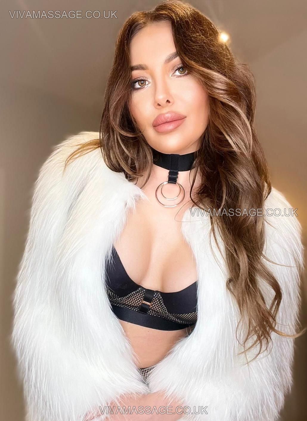 Photo 7 of Adriana Great Party