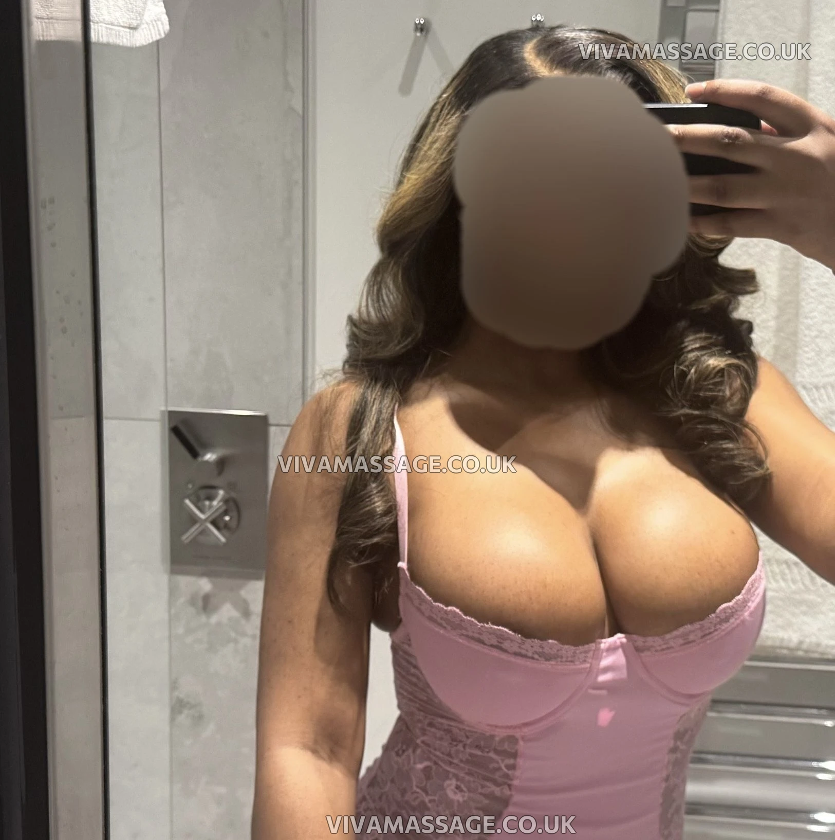 Photo 17 of Pretty_Ari