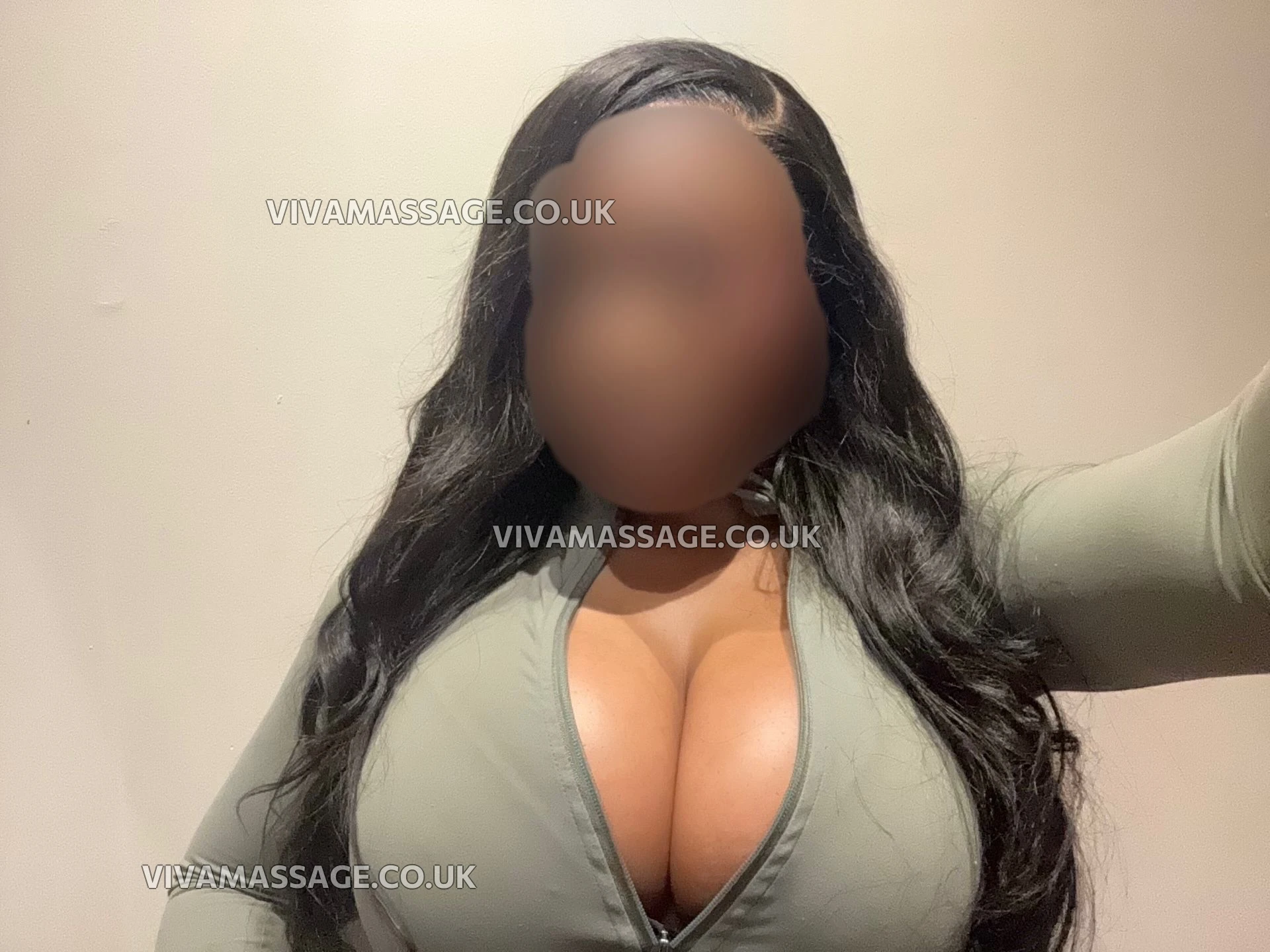 Photo 36 of Pretty_Ari