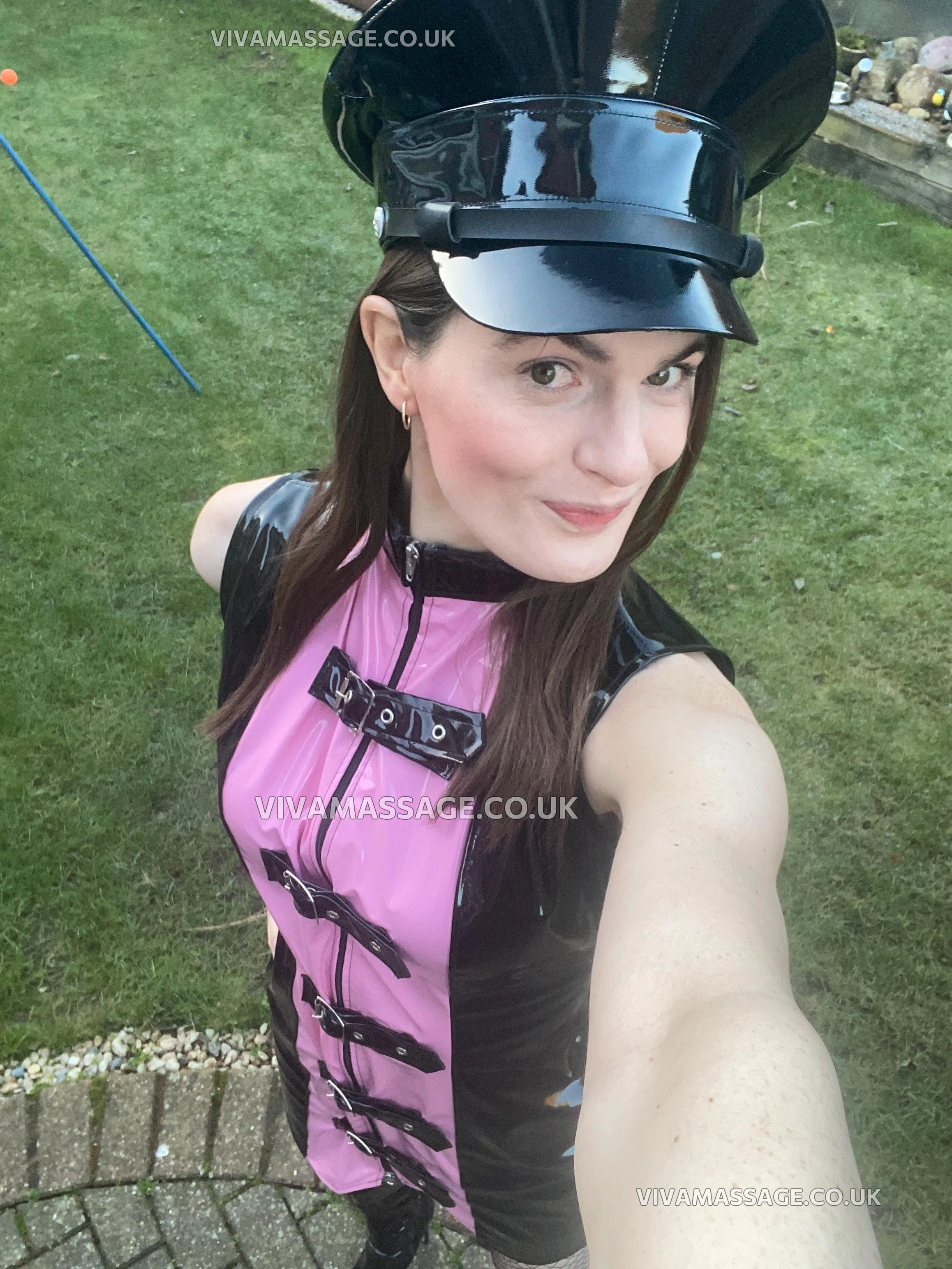 Photo 2 of B0nnieBr0wn