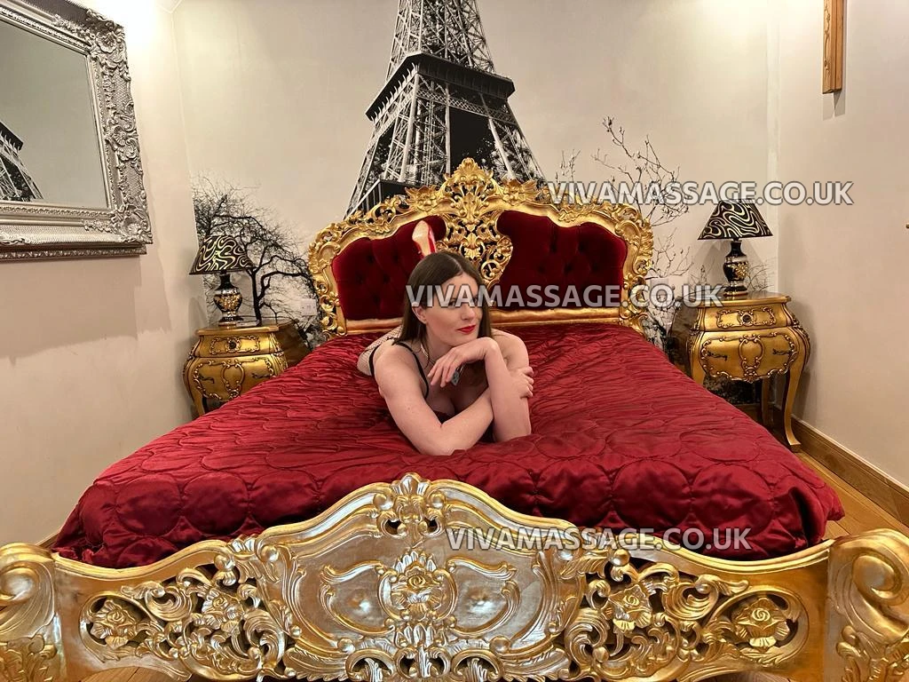 Photo 13 of B0nnieBr0wn