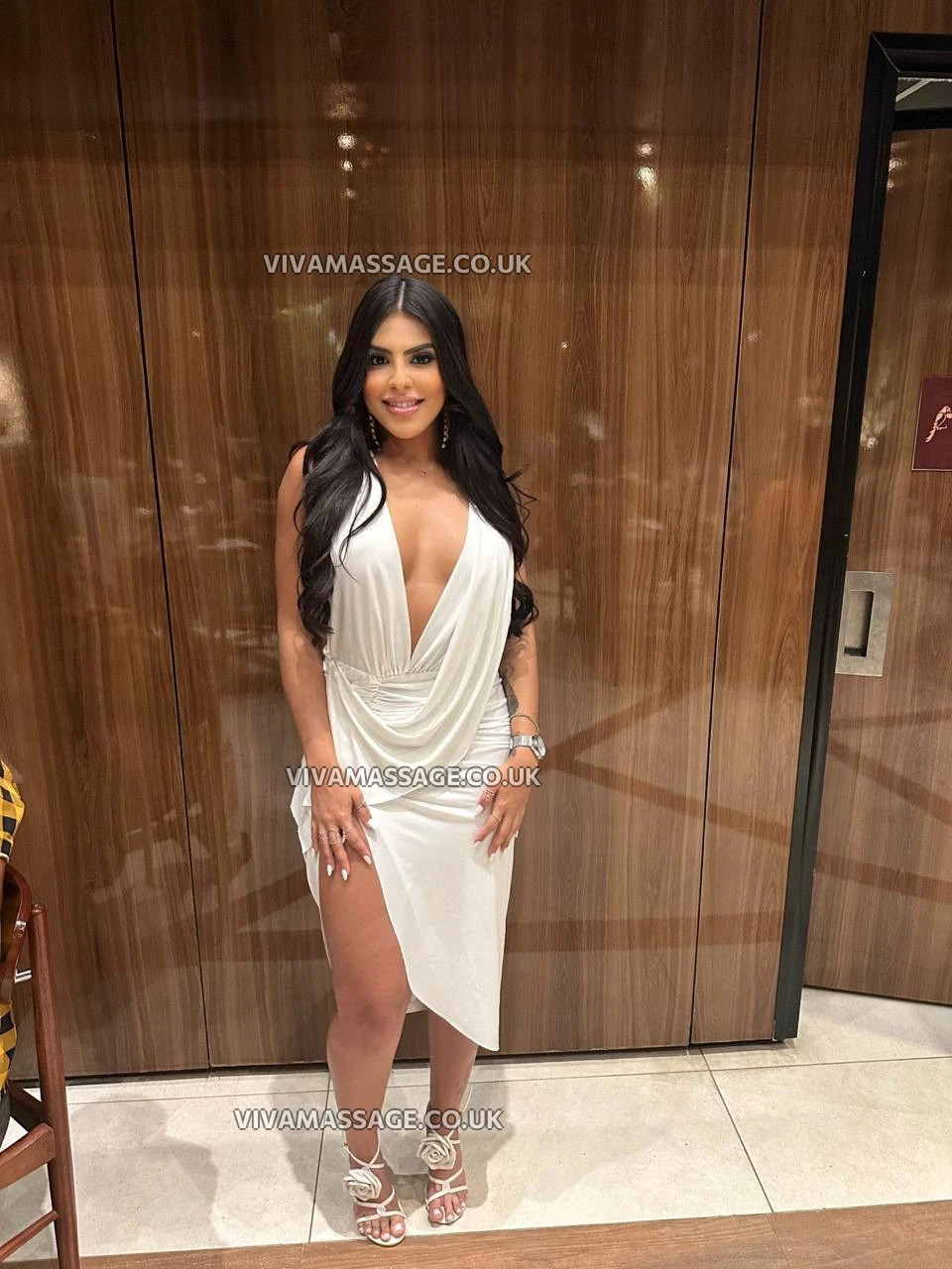 Photo 14 of HOT Julia Mendes