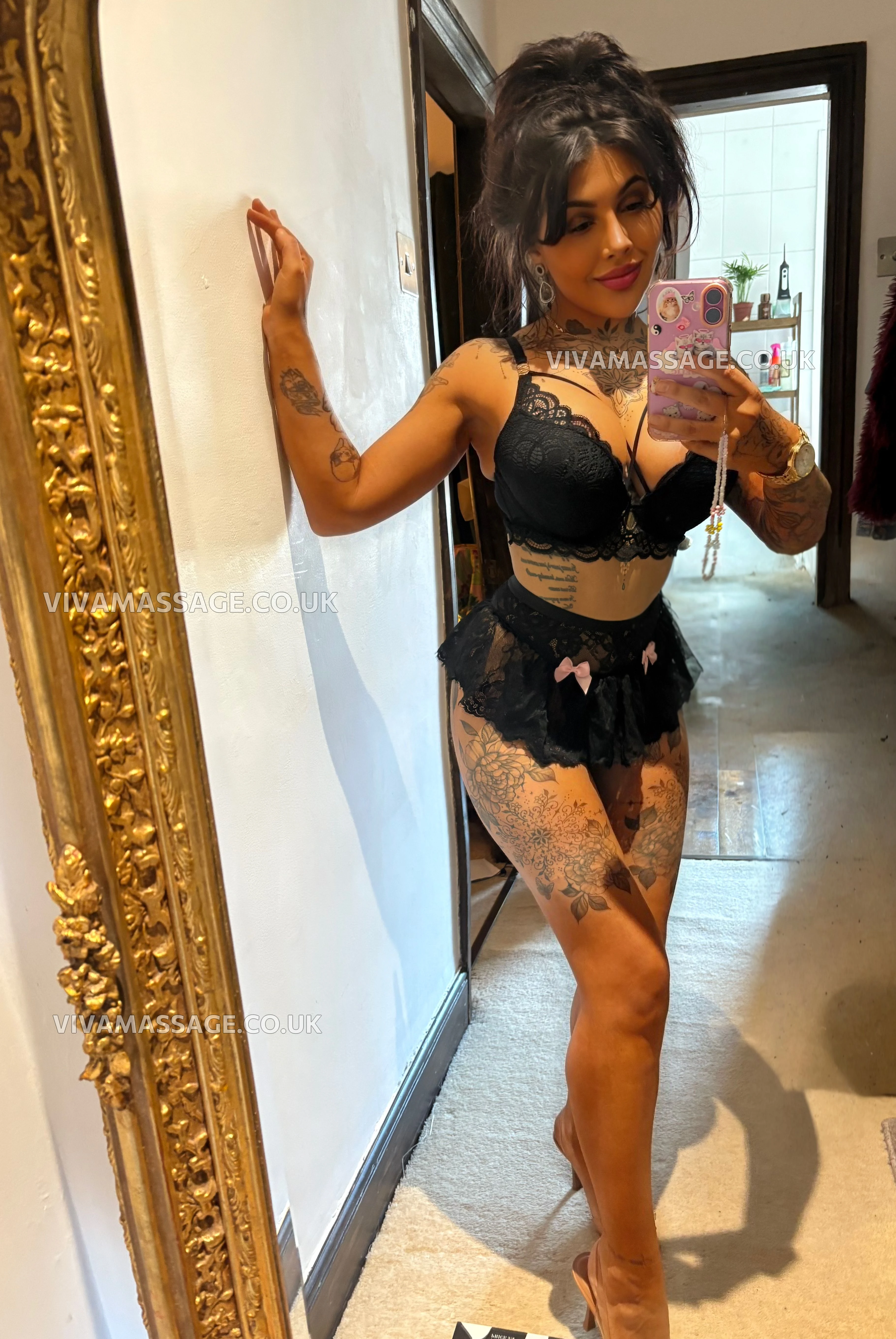 Photo 11 of LANA ROSE