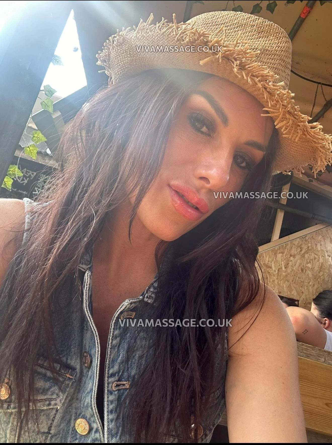 Photo 2 of xbritishbeautyx