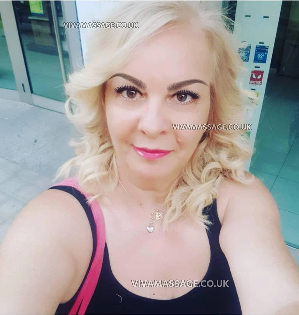 Photo 27 of Naughty Rih@nnagfe