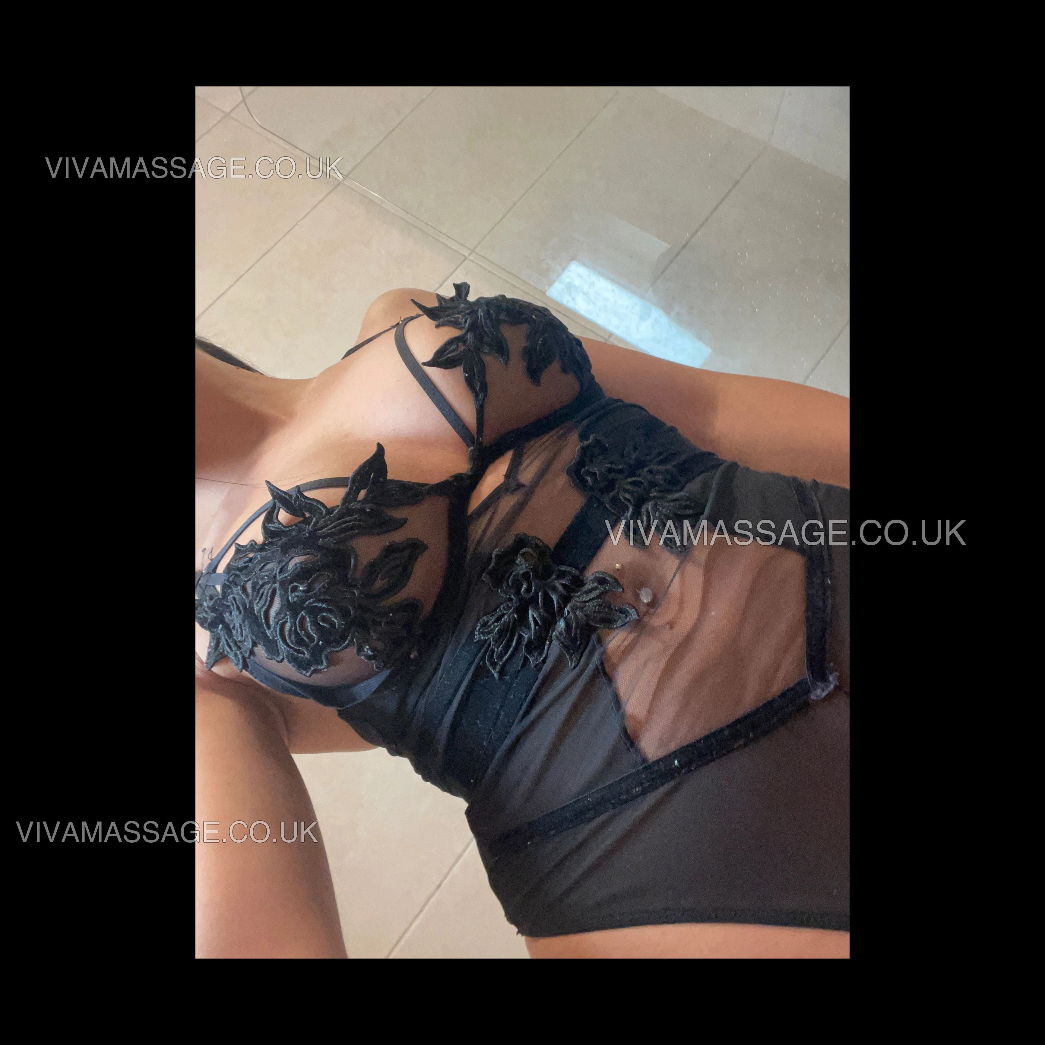 Photo 5 of Anne Naughty 