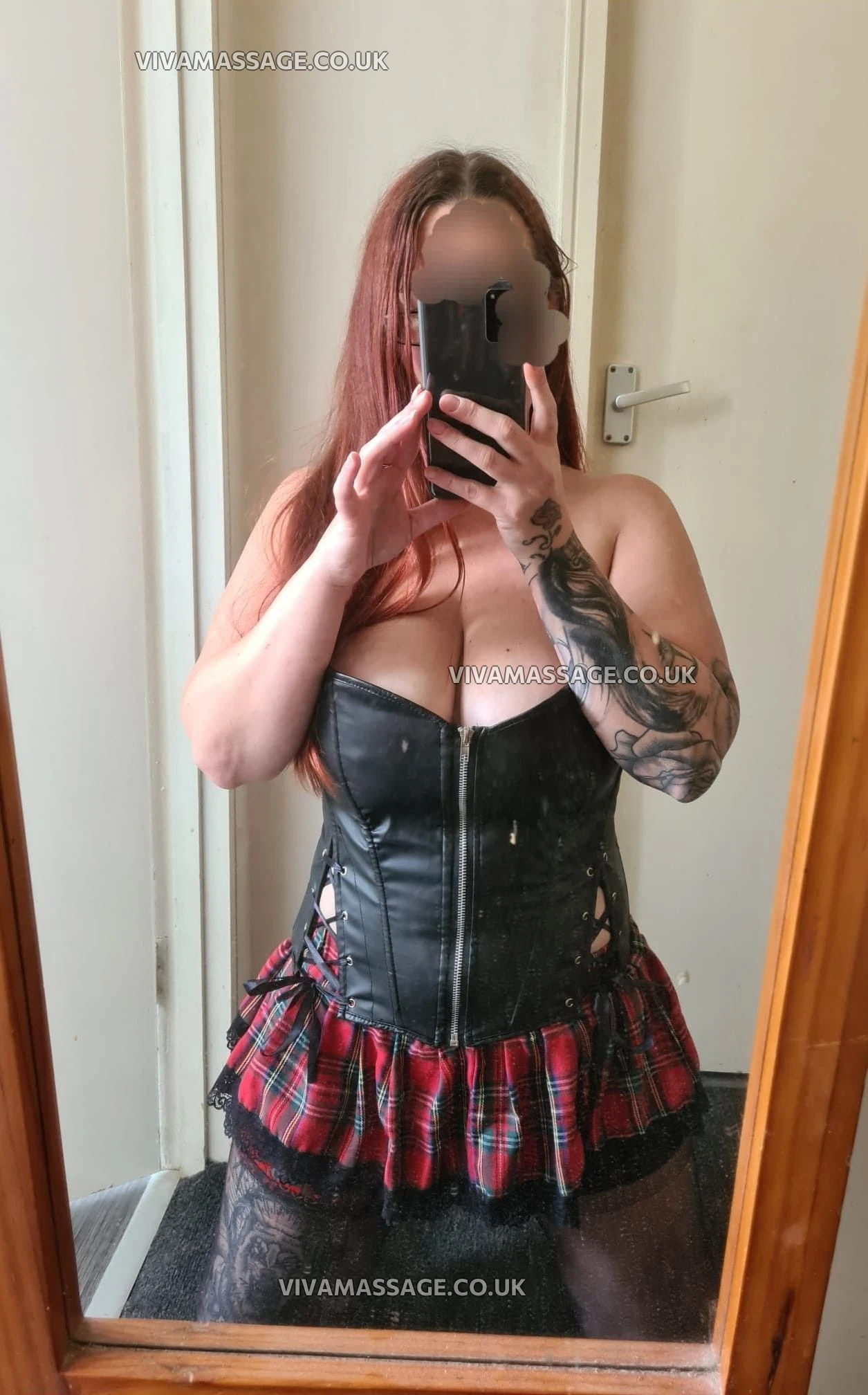 Photo 1 of Sexicrystalxx