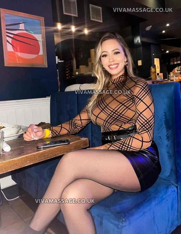 Photo 33 of THALYTA DIOR