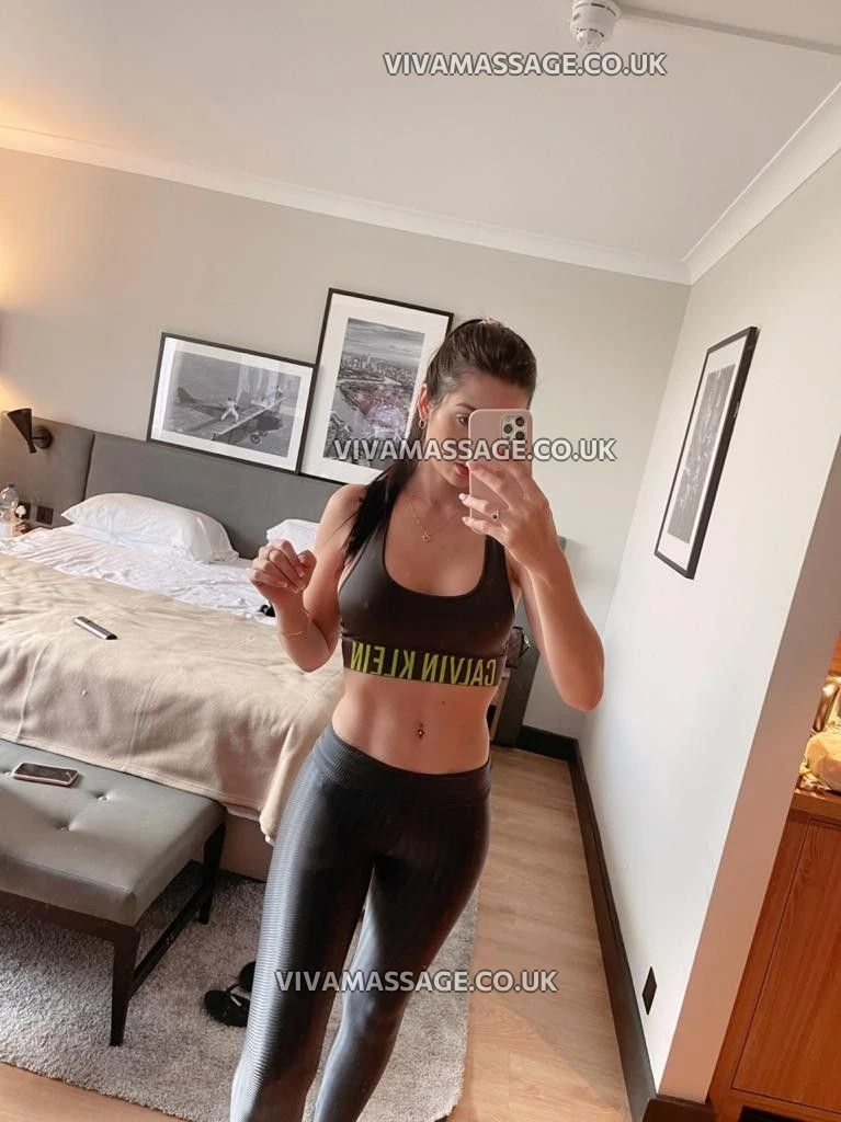 Photo 5 of Party Luna GFE