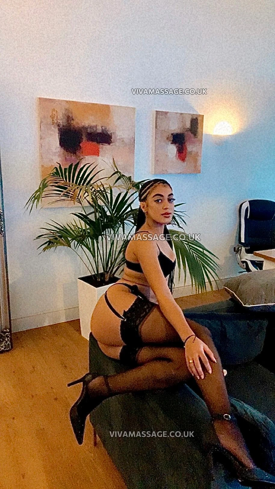 Photo 5 of Nina Khalifa