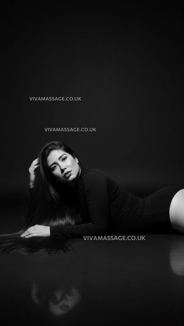 Photo 2 of Larissa Girl