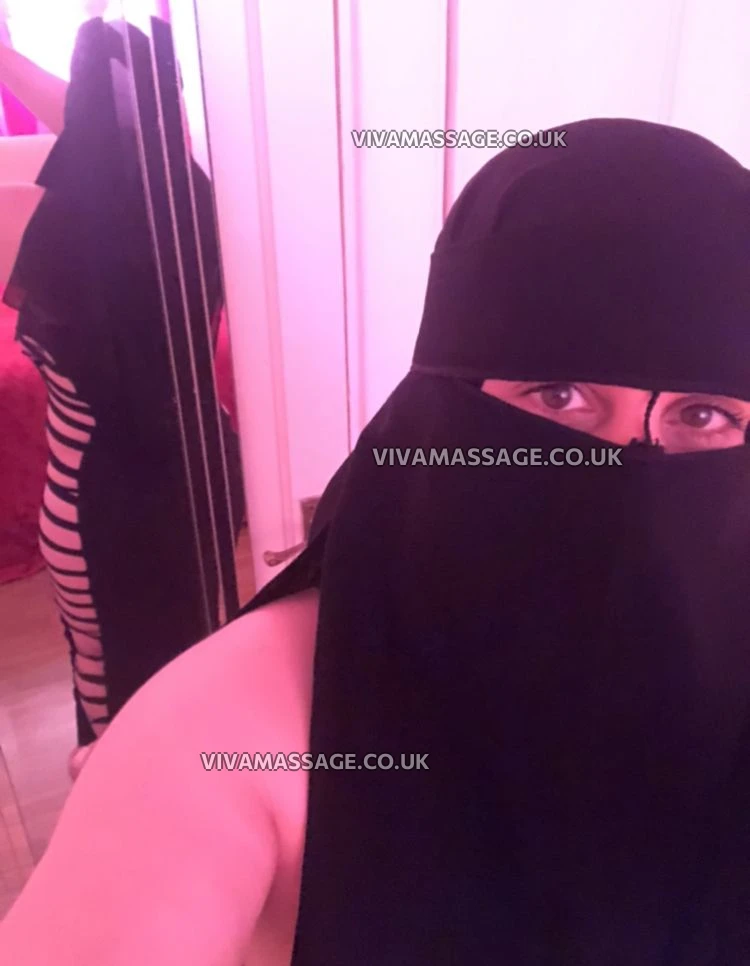 Photo 7 of ArabianPrincessZena