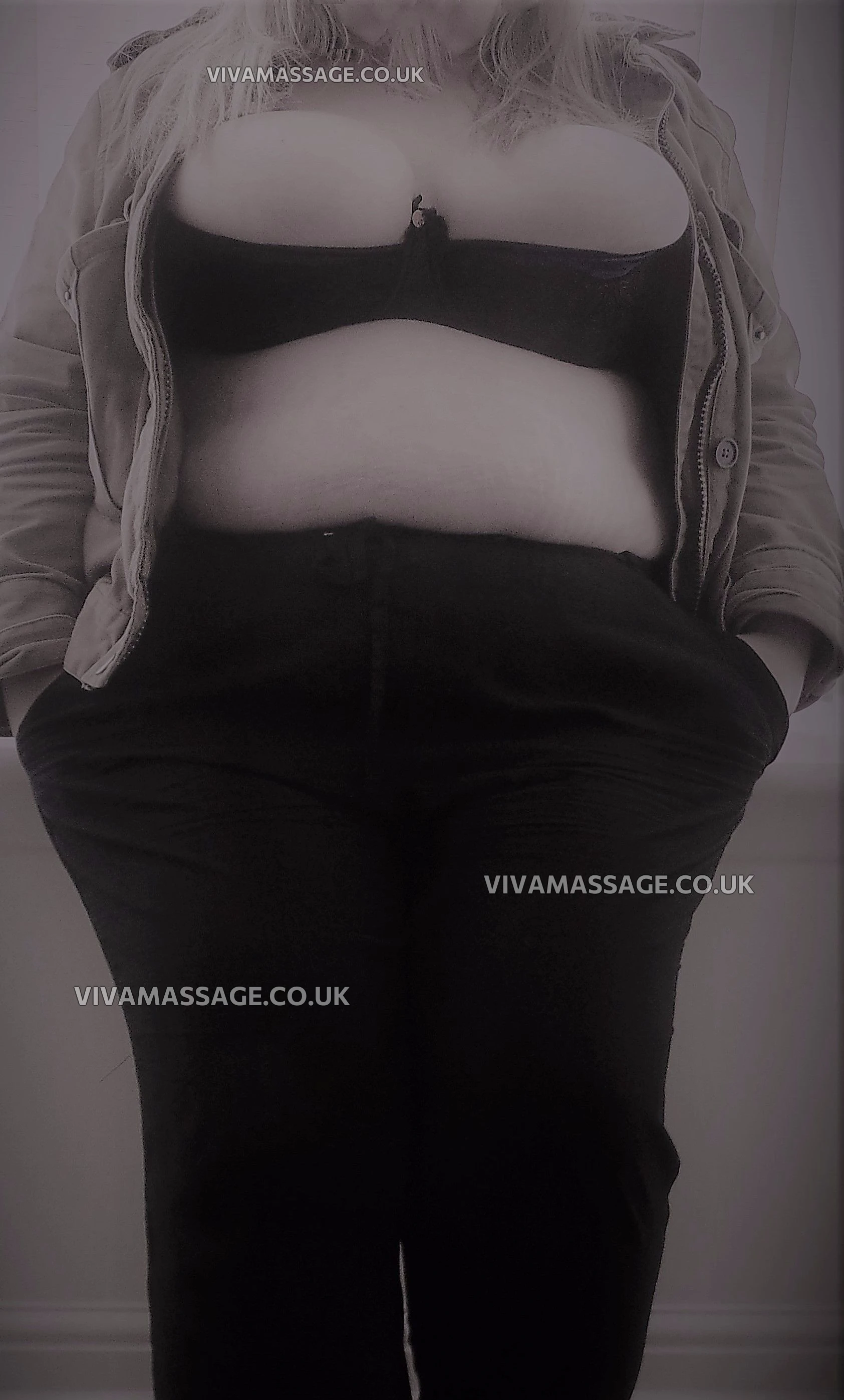 Photo 19 of emilymaexx