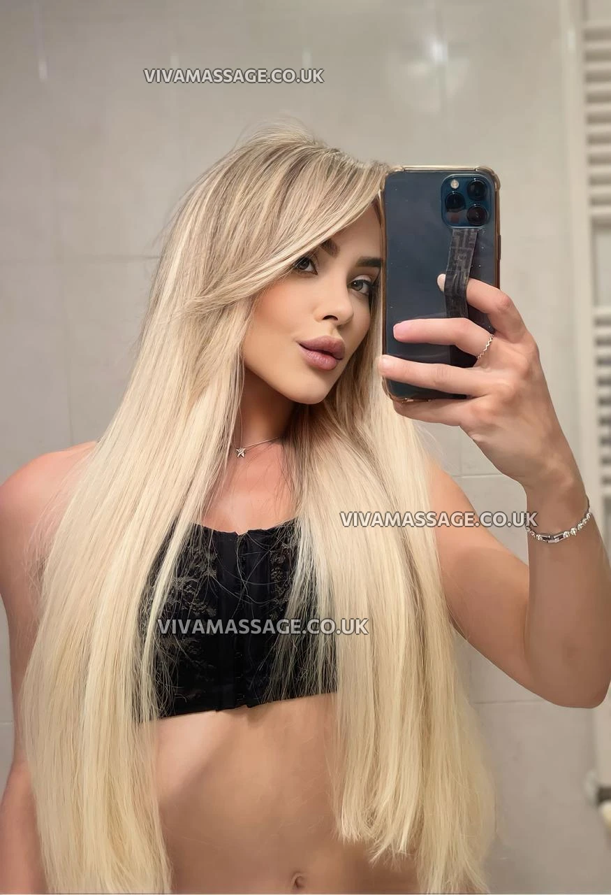 Photo 33 of STUNNING BLONDE 