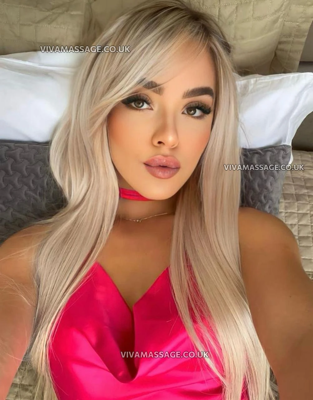 Photo 21 of STUNNING BLONDE 