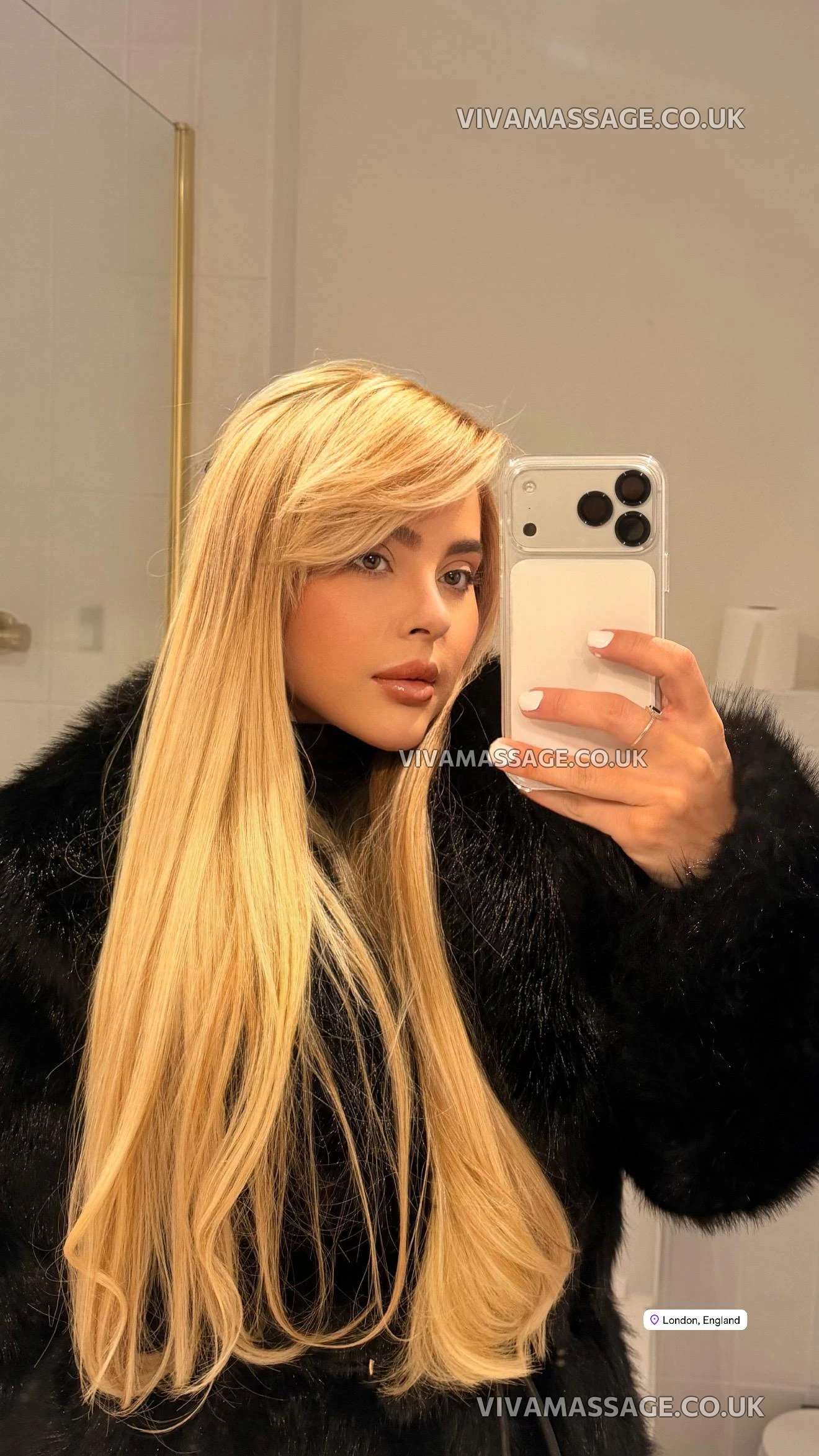 Photo 27 of STUNNING BLONDE 