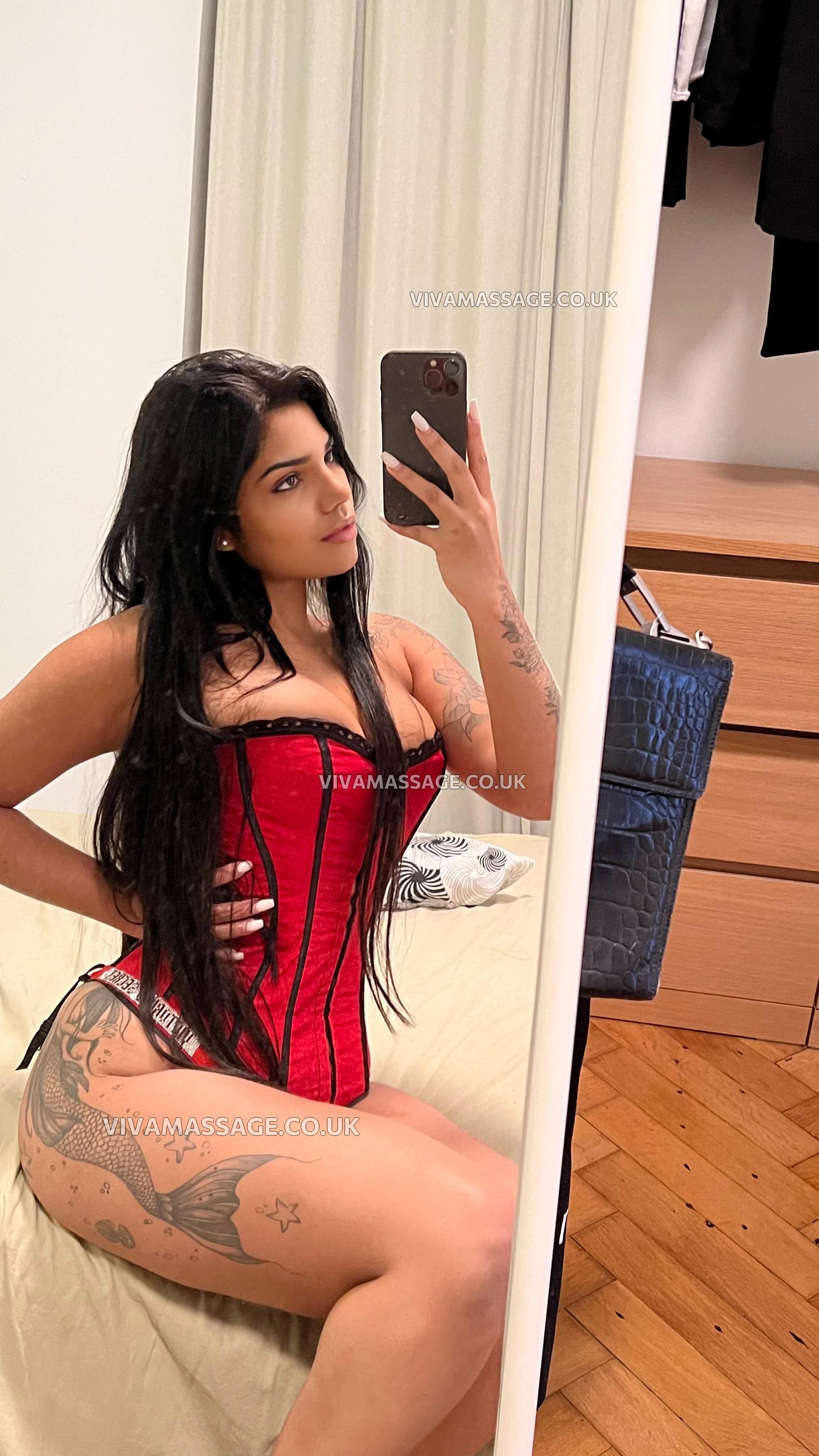 Photo 12 of Nicolle Br xx