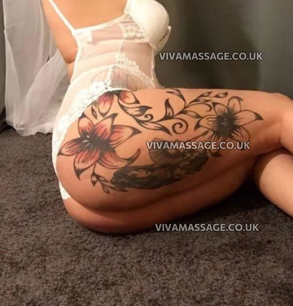 Photo 47 of Curvy_Tattoo_Bella