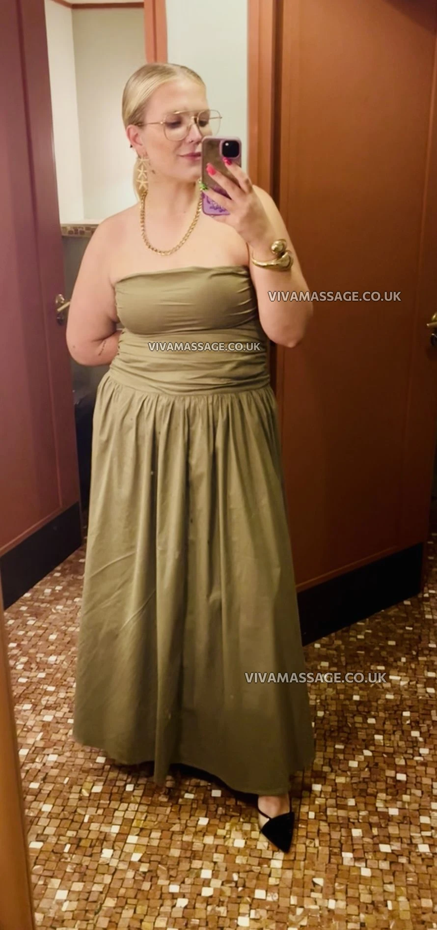 Photo 17 of AprilSouth