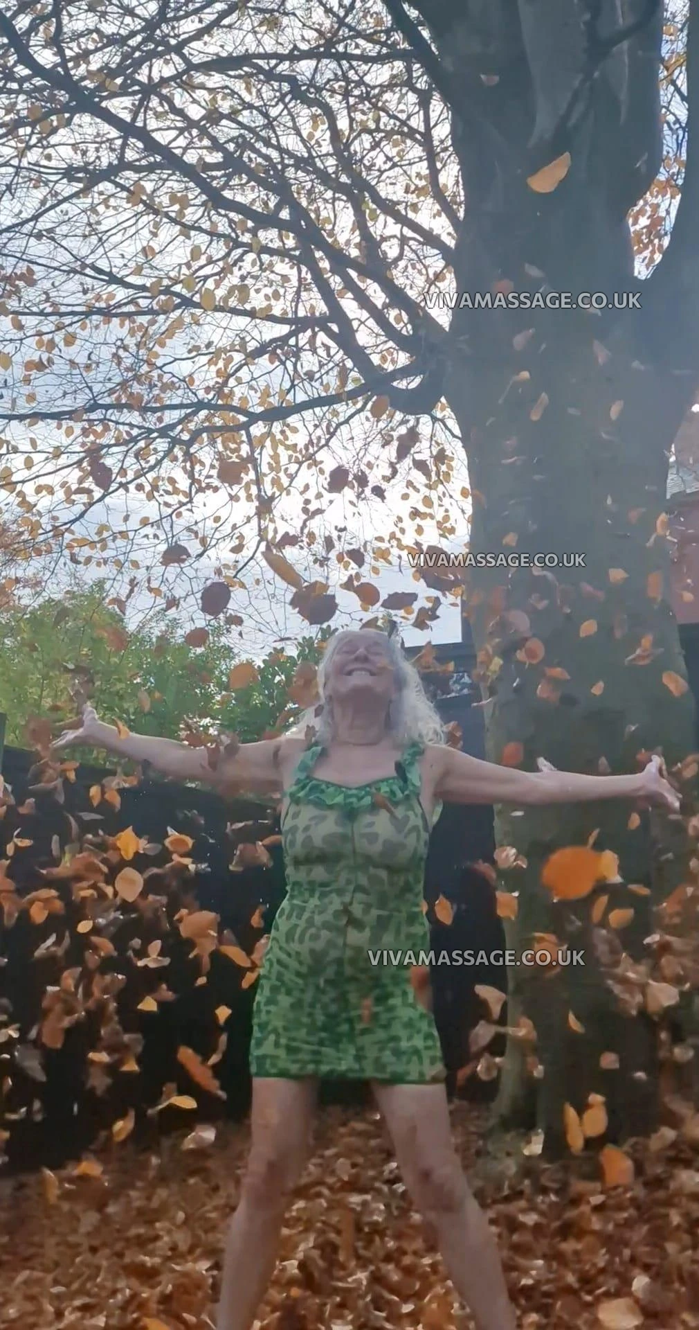 Photo 23 of Louise1955