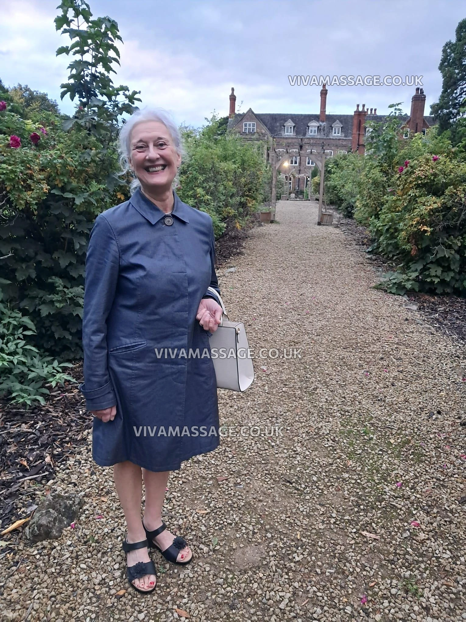 Photo 30 of Louise1955