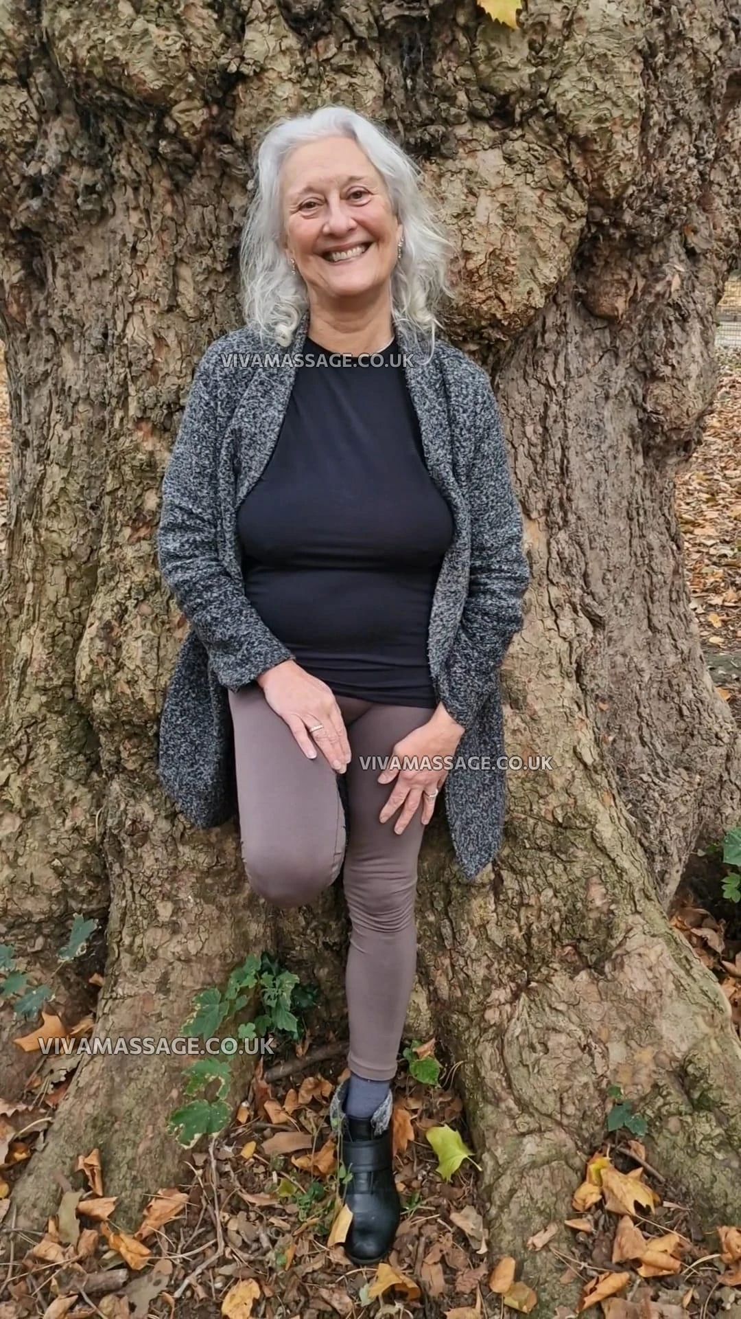 Photo 35 of Louise1955