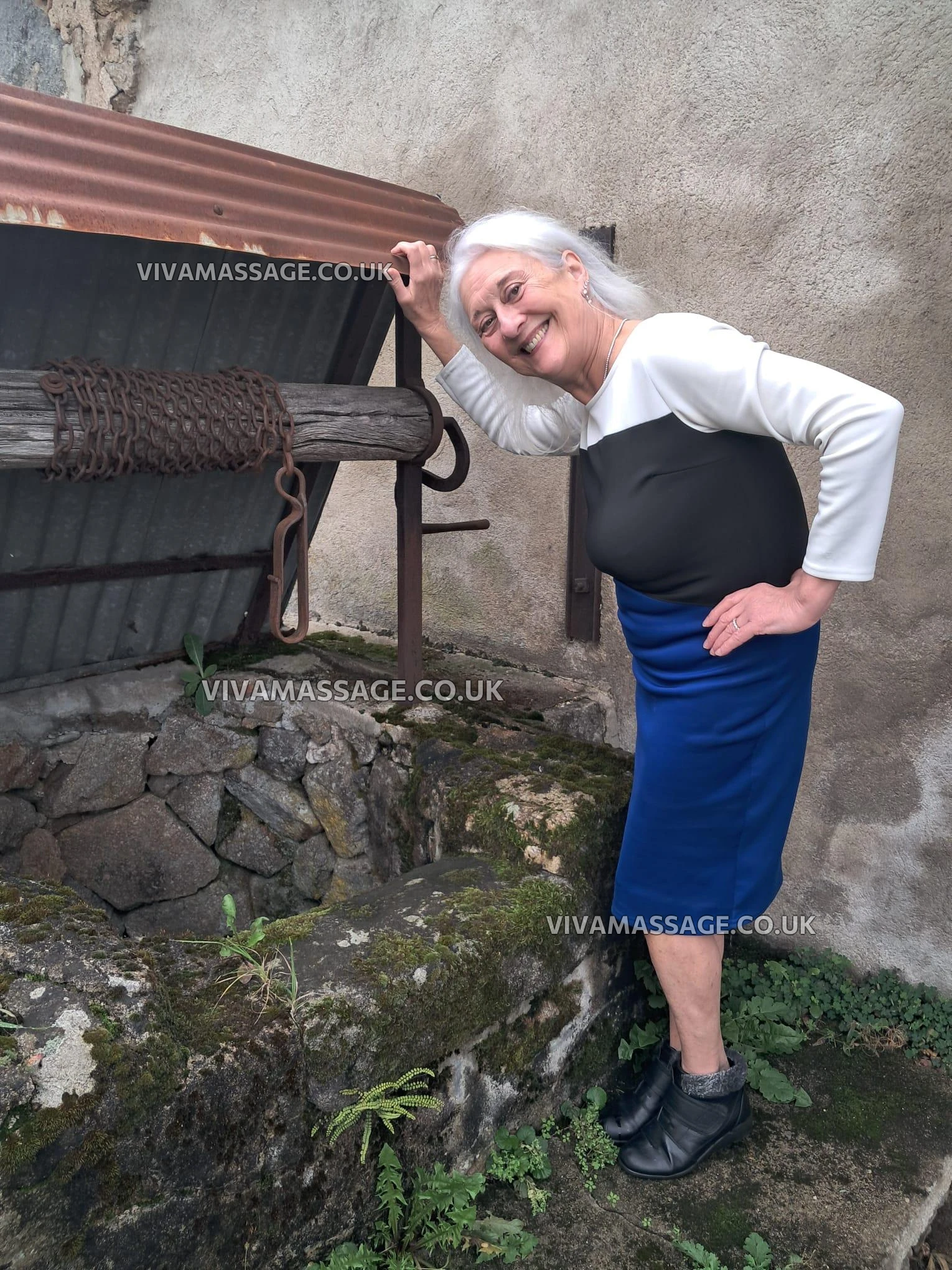 Photo 41 of Louise1955