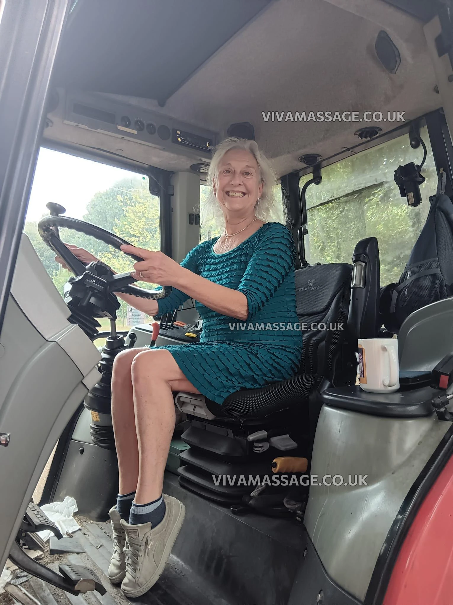 Photo 70 of Louise1955