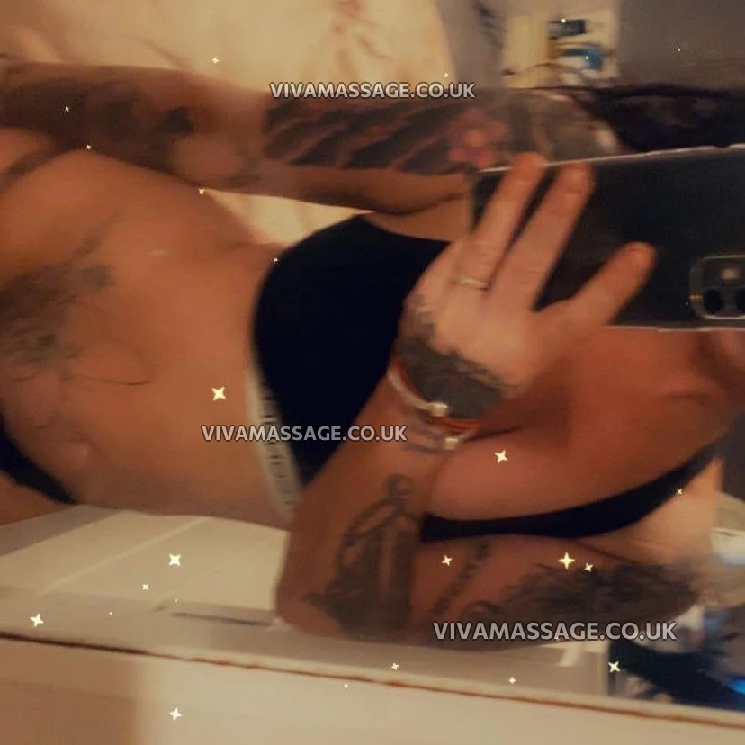 Photo 15 of Dakota ice 