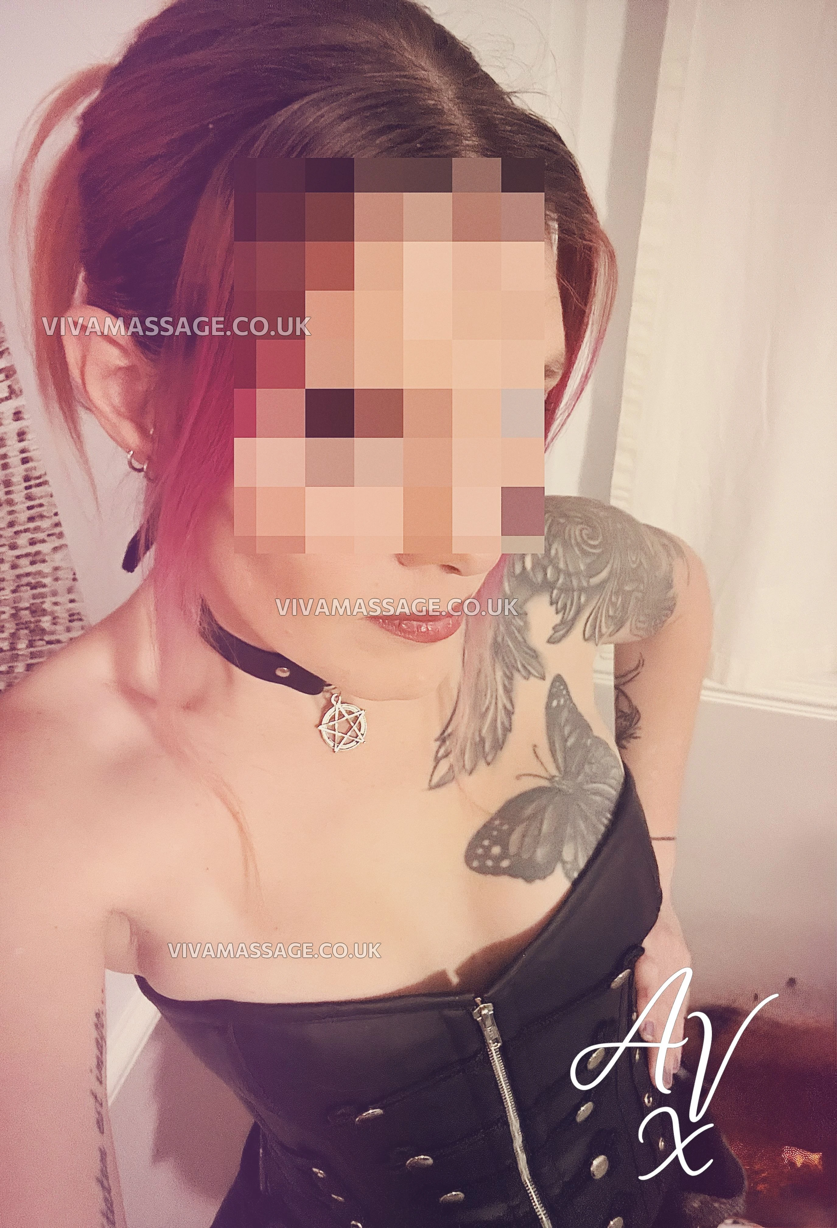 Photo 10 of MistressAmeliaVexx